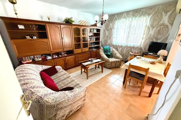 Shtepi me qera 1+1 ne Tirane - 35,000 Leke