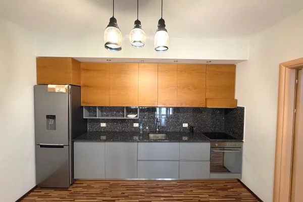 Shtepi me qera Apartament ne Tirane, 2+1, Mobilimi E mobiluar, Pagesa 650  Euro.