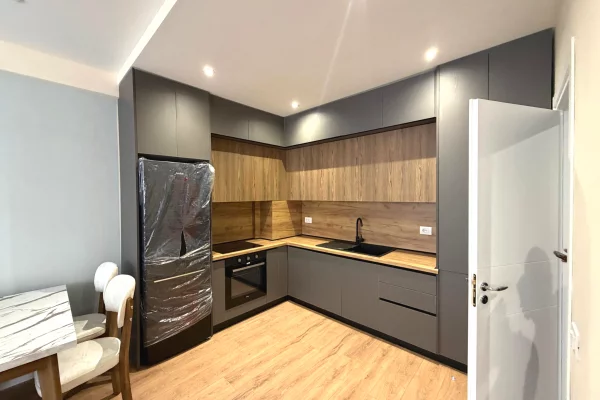 Shtepi me qera Apartament ne Tirane, 1+1, Mobilimi E mobiluar, Pagesa 50,000  Leke.