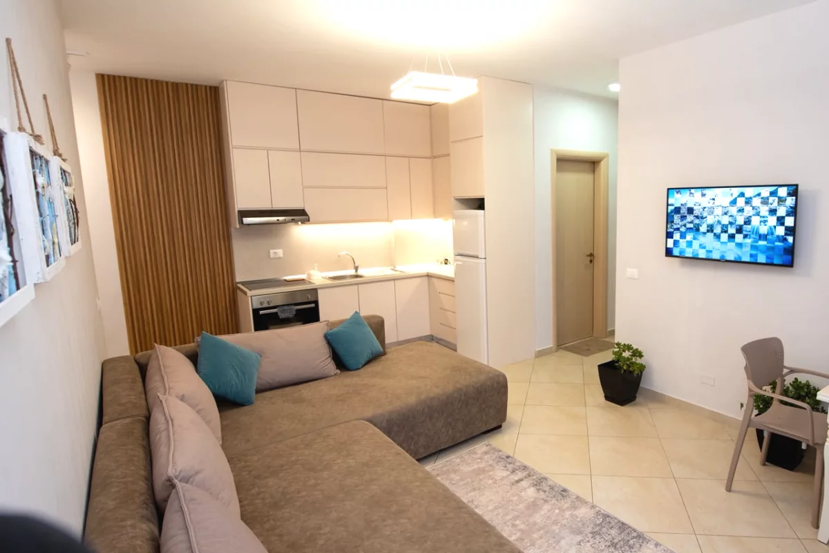 Shtepi ne shitje Apartament ne Vlore, 1+1, Mobilimi E mobiluar, Pagesa 14,500,000  Leke.