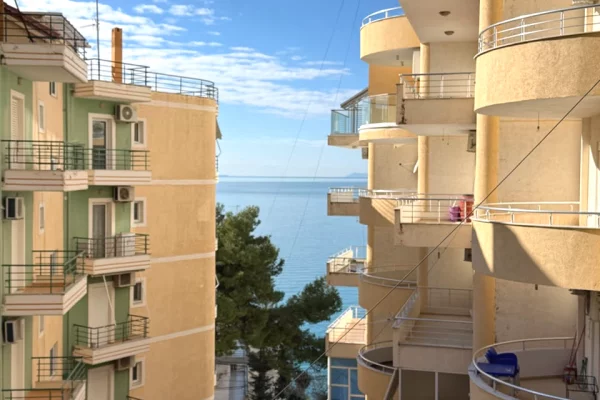 Shtepi ne shitje Apartament ne Sarande, 2+1, Mobilimi E mobiluar, Pagesa 160,000  Euro.