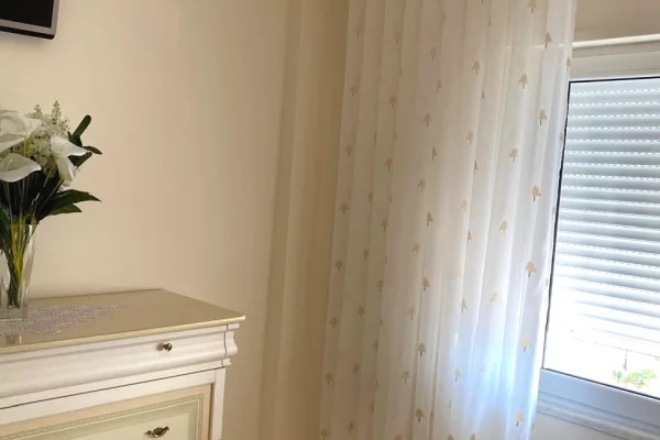 Shtepi ne shitje Apartament ne Durres, 1+1, Mobilimi E mobiluar, Pagesa 150,000  Euro.