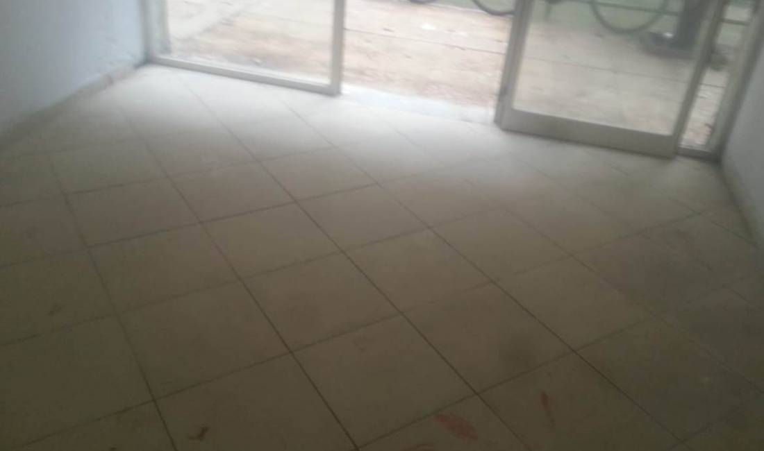 Shitet ambjenti ne bllokun vasil shanto , rruga petro korcari.