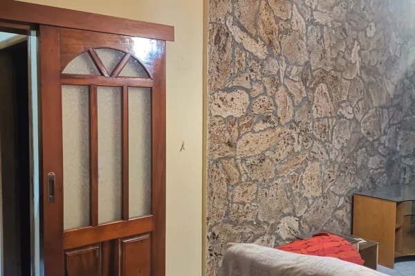 Shtepi me qera Apartament ne Sarande, 2+1, Mobilimi E mobiluar, Pagesa 500  Euro.