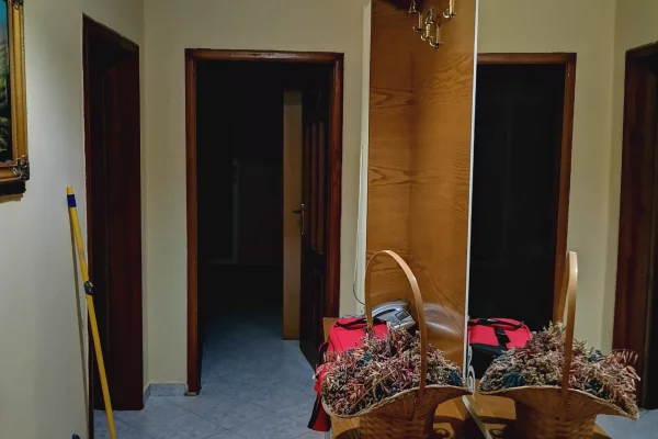 Shtepi me qera Apartament ne Sarande, 2+1, Mobilimi E mobiluar, Pagesa 500  Euro.