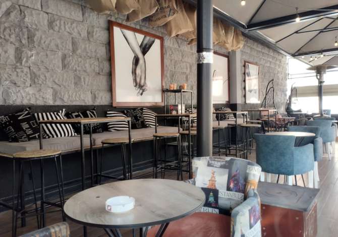 Ambient biznesi me qera 2+1 ne Tirane - 700 Euro