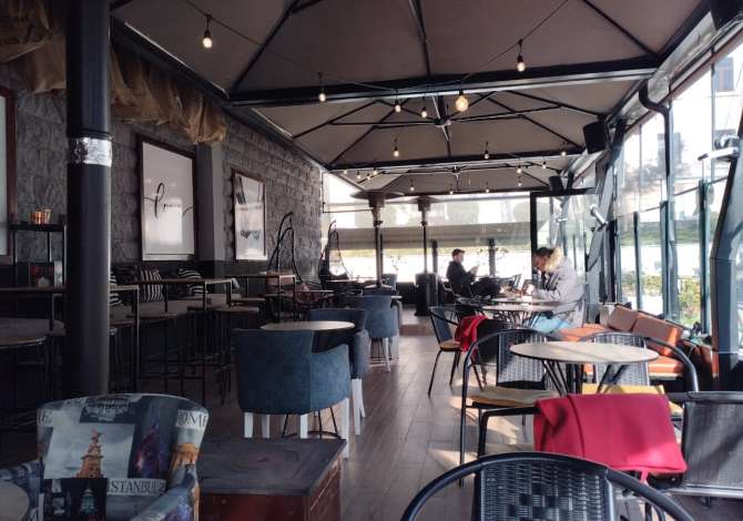 Bar-Lounge Tek Qyteti Studenti 