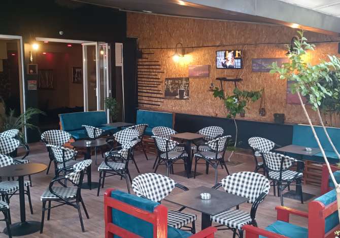 Ambiente Commerciale in Affitto 2+1 a Tirana - 700 Euro