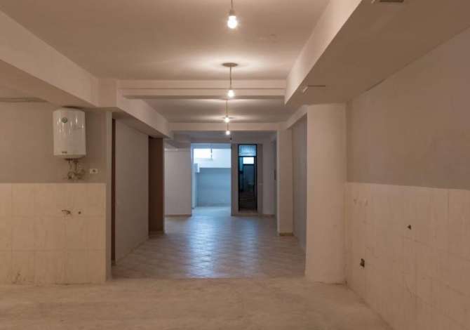 Business Property in Sale 4+1 in Tirana - 190,000 Euro