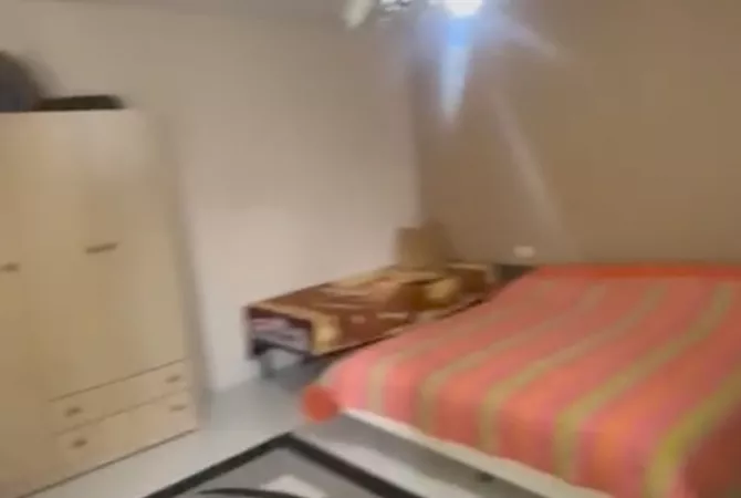 Shtepi ne shitje Apartament ne Tirane, 1+1, Mobilimi E mobiluar, Pagesa 150,000  Euro.