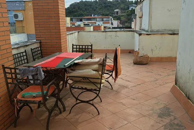 Appartamento in vendita a Durazzo 1+1, Arredato