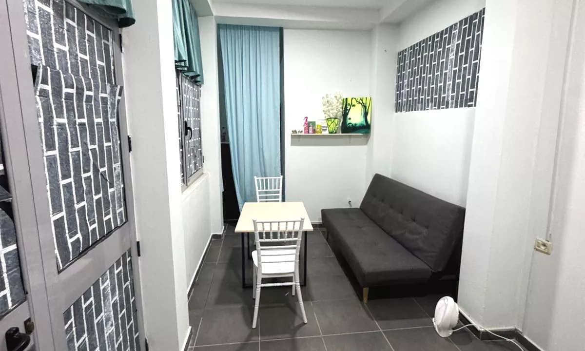 Zyre Me Qera Tek ish Tregu Elektrik 