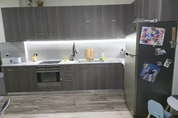 Shtepi me qera Apartament ne Tirane, 1+1, Mobilimi E mobiluar, Pagesa 40,000  Leke.