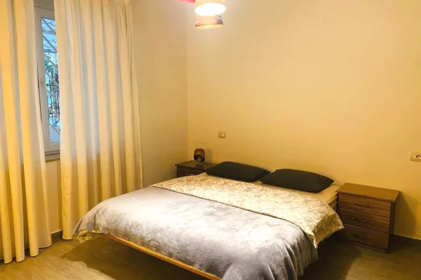 Appartamento in vendita a Tirana 2+1, Arredato