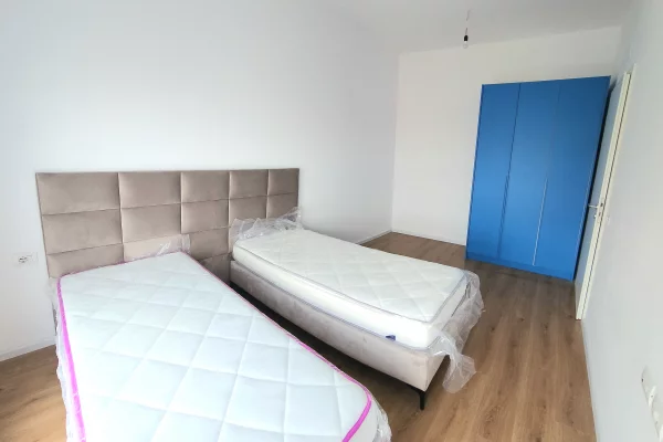 Shtepi ne shitje Apartament ne Tirane, 1+1, Mobilimi E mobiluar, Pagesa 108,000  Euro.