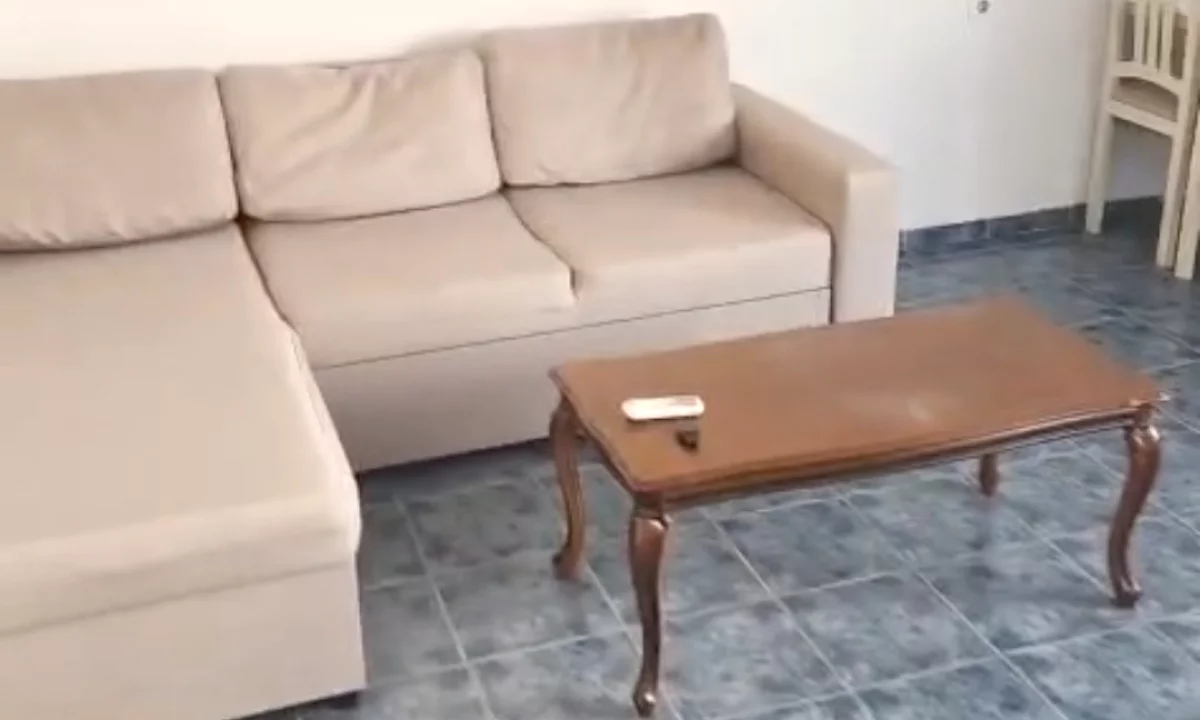 Shtepi me qera Apartament ne Tirane, 1+1, Mobilimi E mobiluar, Pagesa 400  Euro.