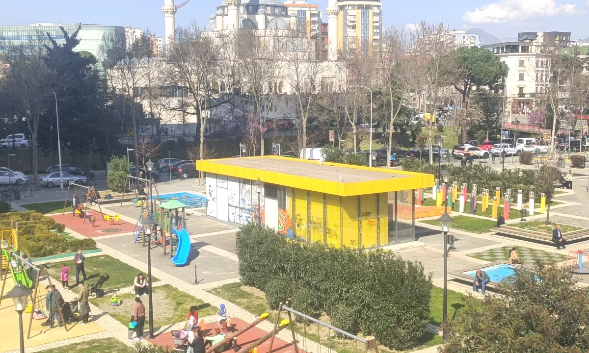 Zyra Me Qera Tek Downtown One