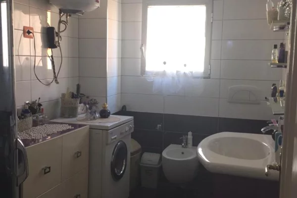 Appartamento in affitto a Tirana 2+1, Arredato