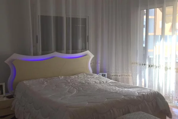 Appartamento in affitto a Tirana 2+1, Arredato