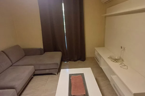 Super Apartament Tek Myslym Shyri