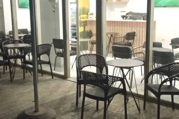 Ambient biznesi me qera 2+1 ne Tirane - 50,000 Leke