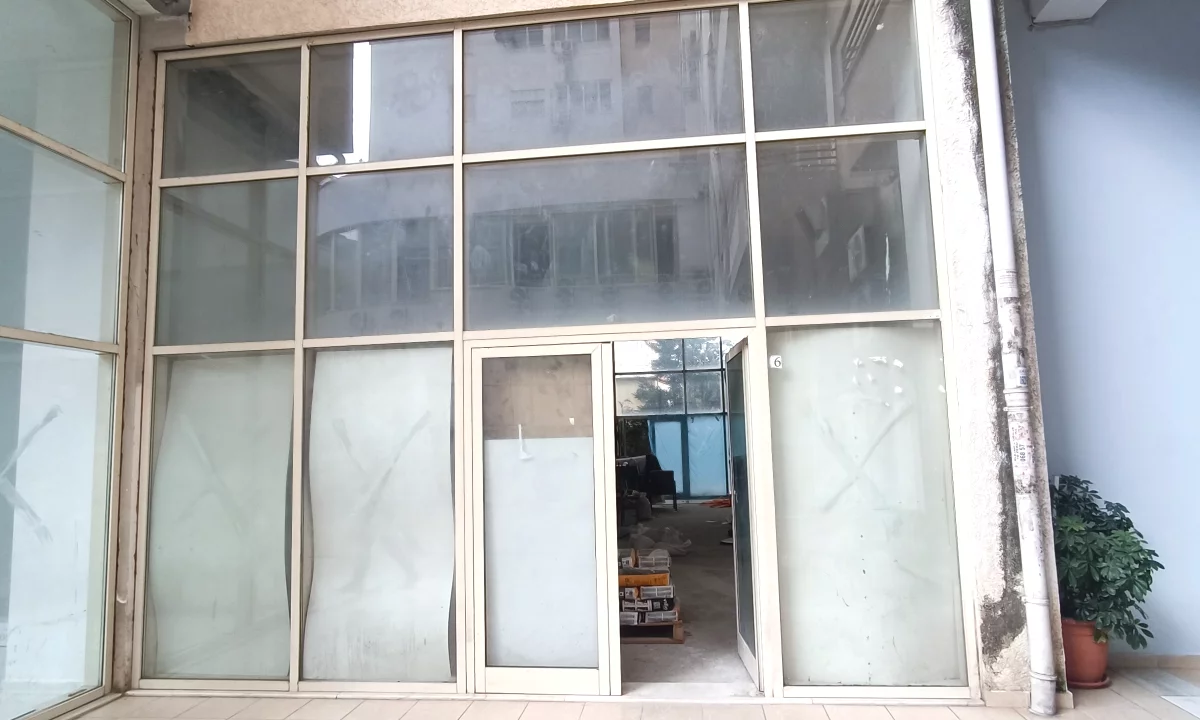 Ambient Komercial Don Bosco