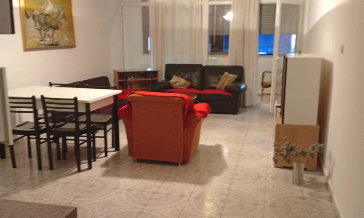 Shtepi me qera Apartament ne Tirane, 2+1, Mobilimi E mobiluar, Pagesa 60,000  Leke.