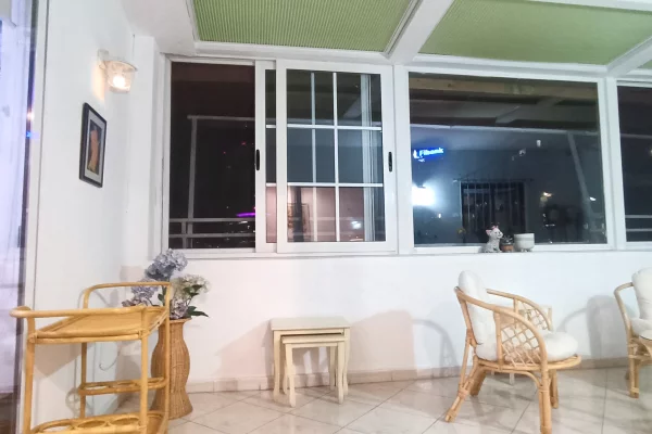 Shtepi me qera Apartament ne Tirane, 2+1, Mobilimi E mobiluar, Pagesa 600  Euro.