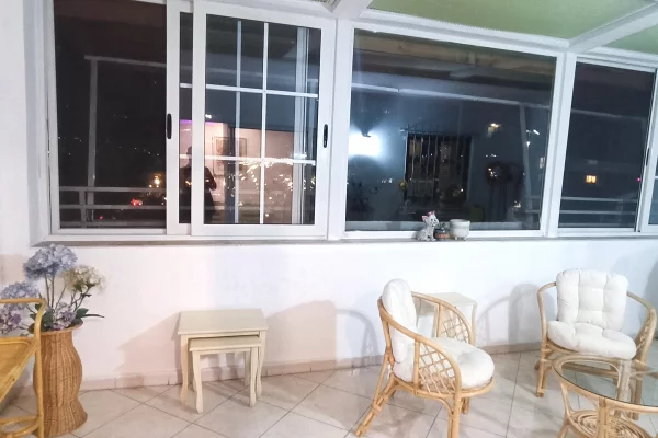 Shtepi me qera Apartament ne Tirane, 2+1, Mobilimi E mobiluar, Pagesa 600  Euro.