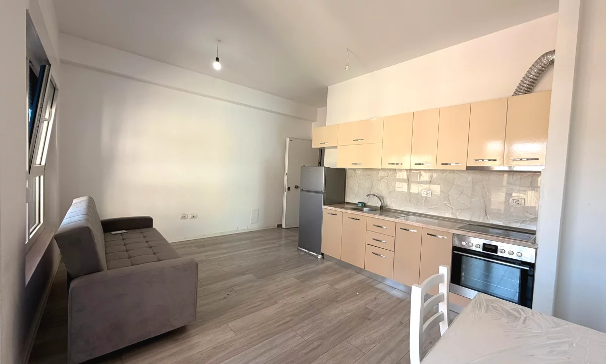 Shtepi me qera Apartament ne Tirane, 1+1, Mobilimi E mobiluar, Pagesa 40,000  Leke.