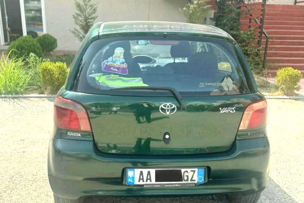 Makina ne shitje ne Tirane, Toyota, 2001 Benzine,Kambio Manual Pagesa 1,500  Euro.