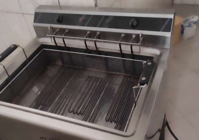 Pajisje biznesi ne shitje ne Tirane - 100,000 Leke