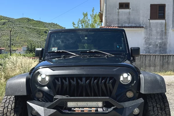 Makina ne shitje ne Elbasan - 14,500 Euro
