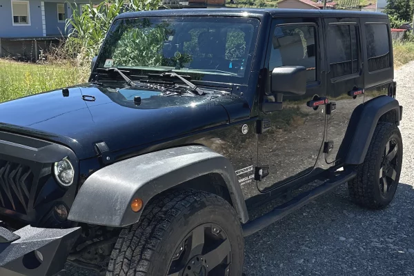Makina ne shitje ne Elbasan - 14,500 Euro