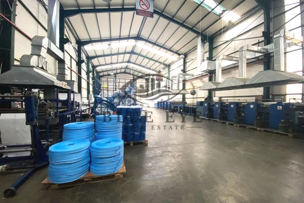 🏭 KOMPLEKS INDUSTRIAL & LOGJISTIK PER SHITJE