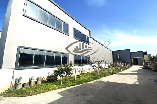 Ambient biznesi ne shitje 4+1 ne Tirane - 6,000,000 Euro