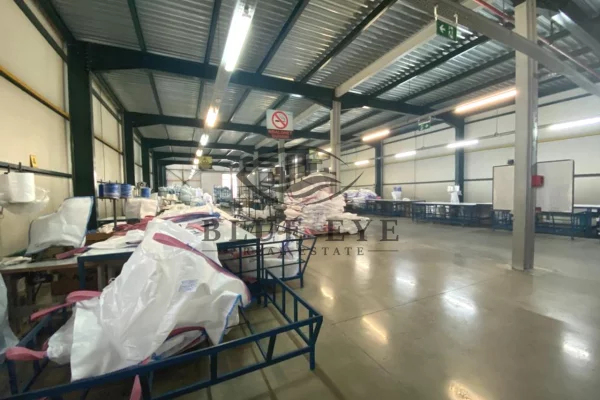 🏭 KOMPLEKS INDUSTRIAL & LOGJISTIK PER SHITJE