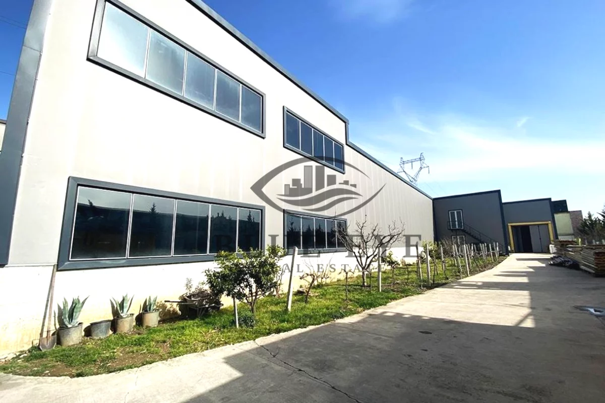 🏭 KOMPLEKS INDUSTRIAL & LOGJISTIK PER SHITJE