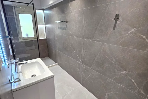Shtepi ne shitje Apartament ne Durres, 1+1, Mobilimi E mobiluar, Pagesa 82,000,000  Leke.