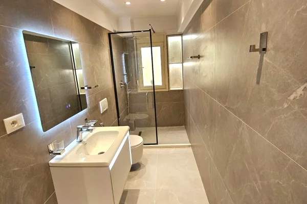Shtepi ne shitje Apartament ne Durres, 1+1, Mobilimi E mobiluar, Pagesa 82,000,000  Leke.