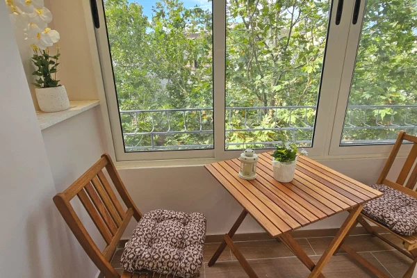 Shtepi ne shitje Apartament ne Durres, 1+1, Mobilimi E mobiluar, Pagesa 82,000,000  Leke.