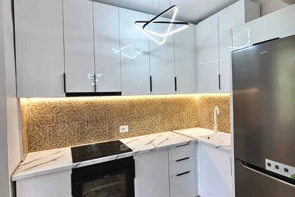 Shtepi ne shitje Apartament ne Durres, 1+1, Mobilimi E mobiluar, Pagesa 82,000,000  Leke.
