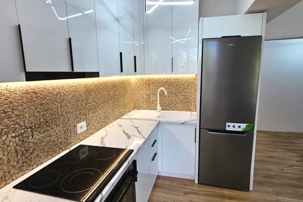 Shtepi ne shitje Apartament ne Durres, 1+1, Mobilimi E mobiluar, Pagesa 82,000,000  Leke.