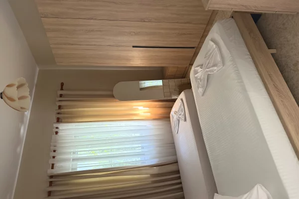 Shtepi me qera Apartament ne Tirane, 1+1, Mobilimi E mobiluar, Pagesa 70,000  Leke.