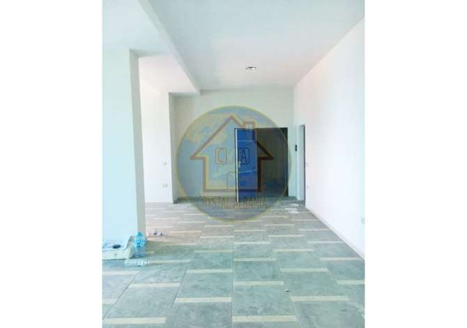 Shitet njesi prane portit te Durresit-Rruga Egnatia!