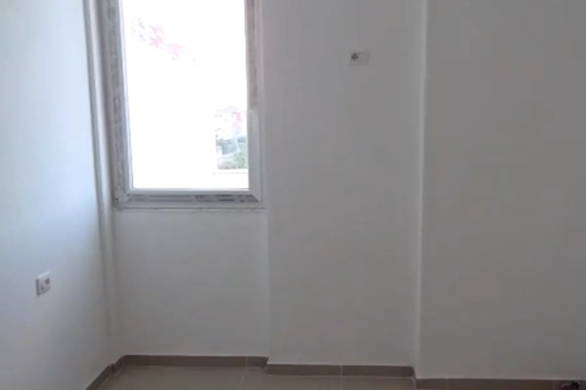 Shtepi me qera Apartament ne Tirane, 1+1, Mobilimi E mobiluar, Pagesa 30,000  Leke.
