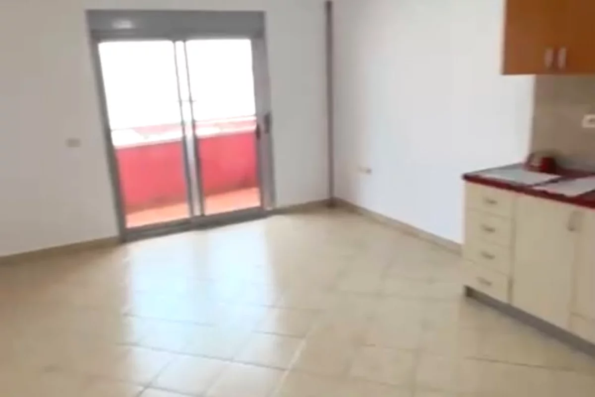 Apartment for rent in Tirana Garsoniere, In Part