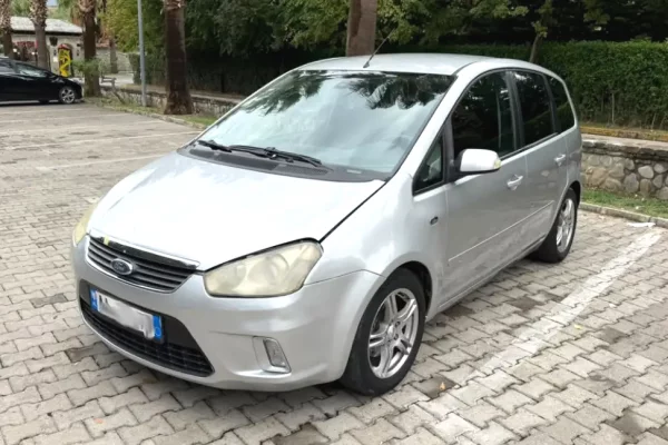 Cars for sale in Tirana - 3,000,000 Leke