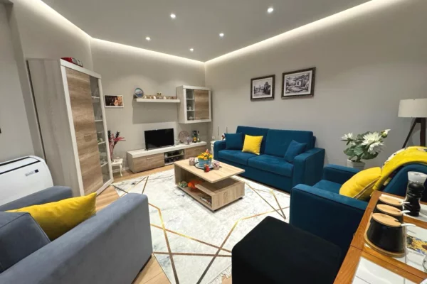 Shtepi me qera Apartament ne Tirane, 1+1, Mobilimi E mobiluar, Pagesa 60,000  Leke.