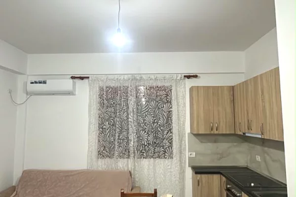 Shtepi me qera Apartament ne Tirane, 1+1, Mobilimi E mobiluar, Pagesa 35,000  Leke.